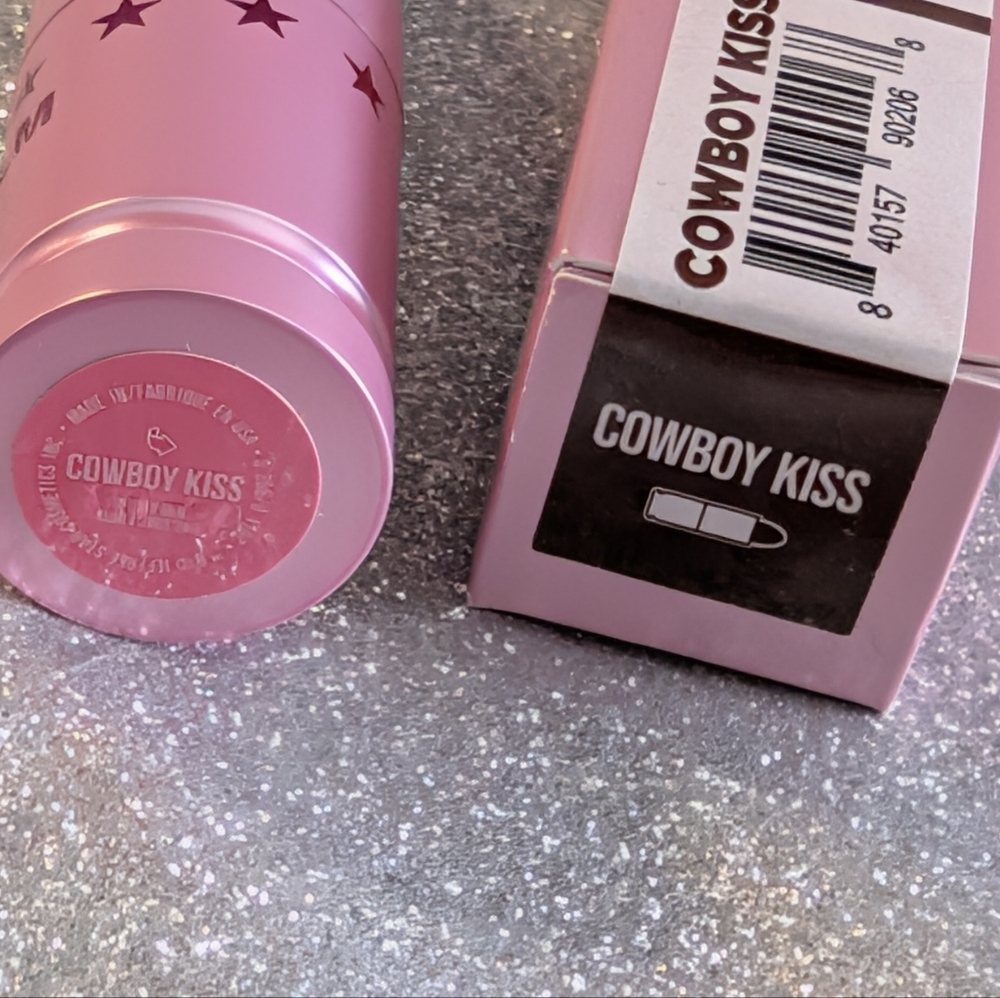 Cowboy Kiss Hydrating Supple Lip Balm In Dark Brown By Jeffree Star NIB - Picture 8 of 13